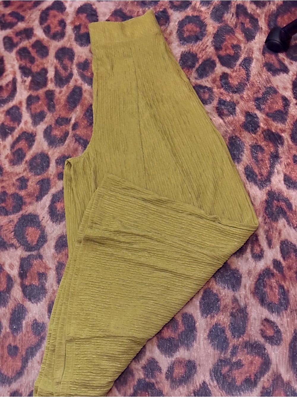 SHEIN Olive Textured wide leg trouser with zipper
